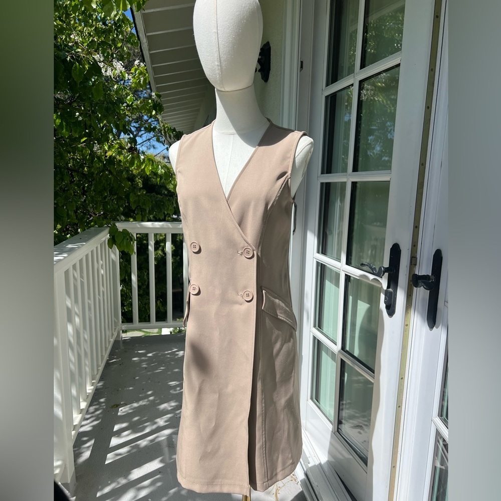 MAX STUDIO Sleeves Dress